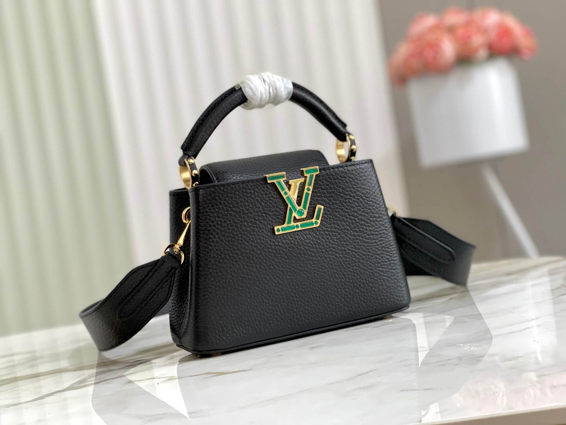 M59066 M48865 Capucines mini Shoulder Handbag BLACK