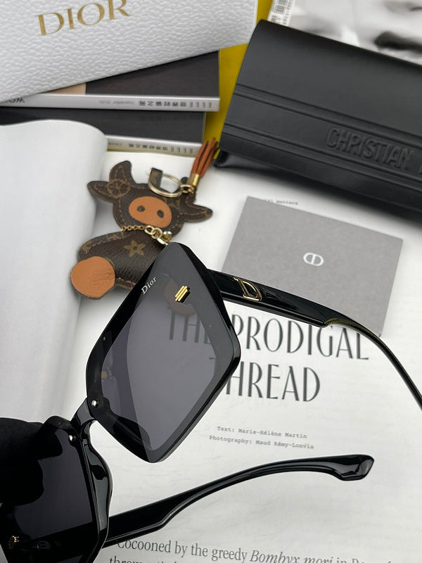 OZ - Dir Sunglasses - 097