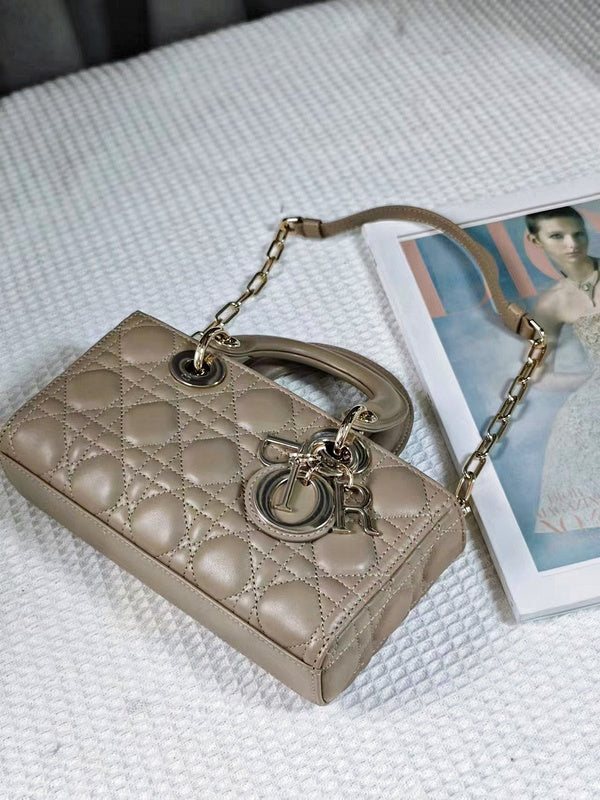 OZ - Dir Bags - 1070