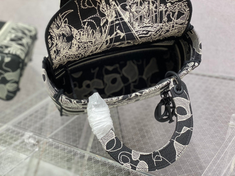 OZ - Dir Bags - 1096