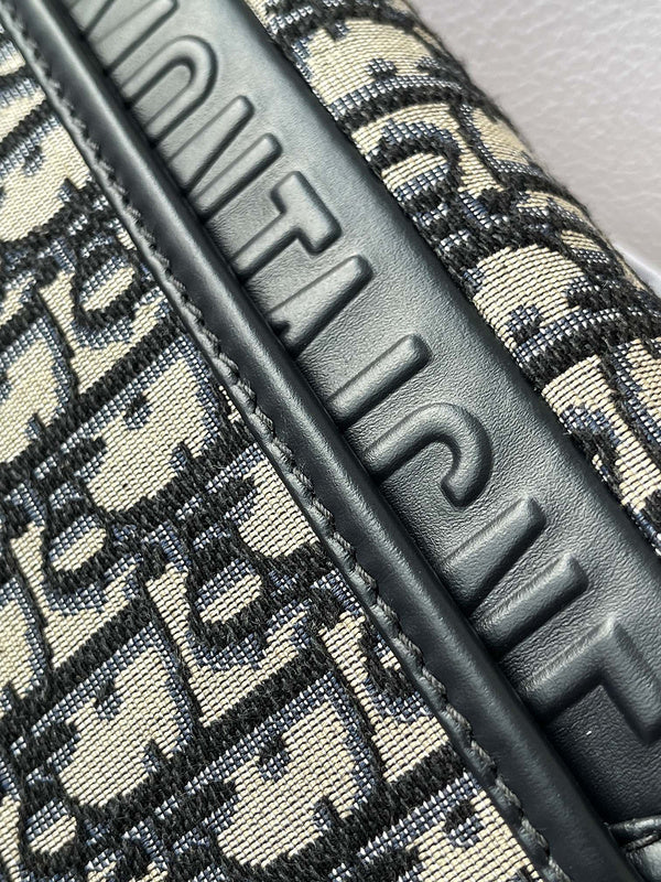 OZ - Dir Bags - 1098