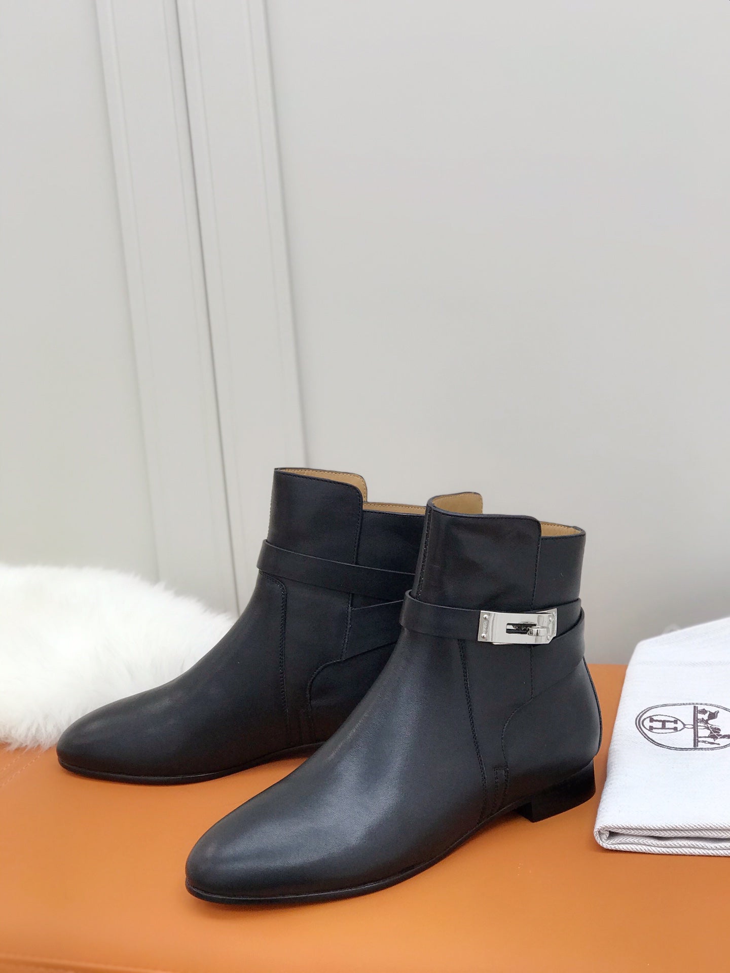 Luxury Shoes - HMS - 535