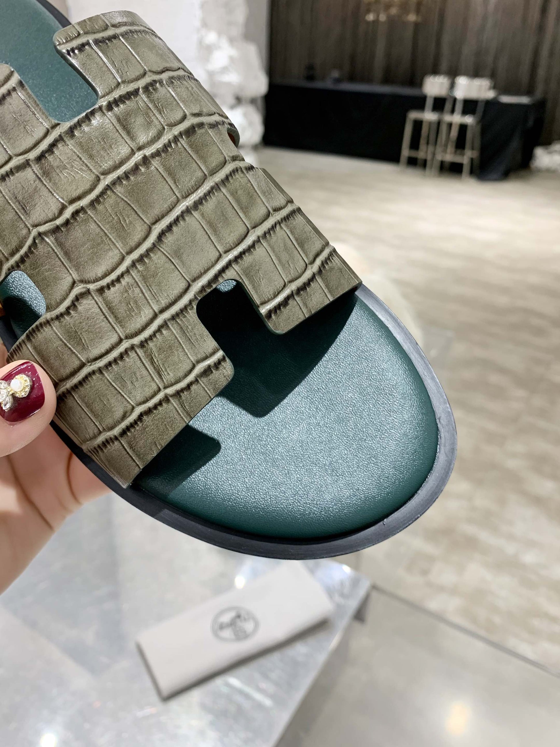 Luxury Shoes - HMS - 820