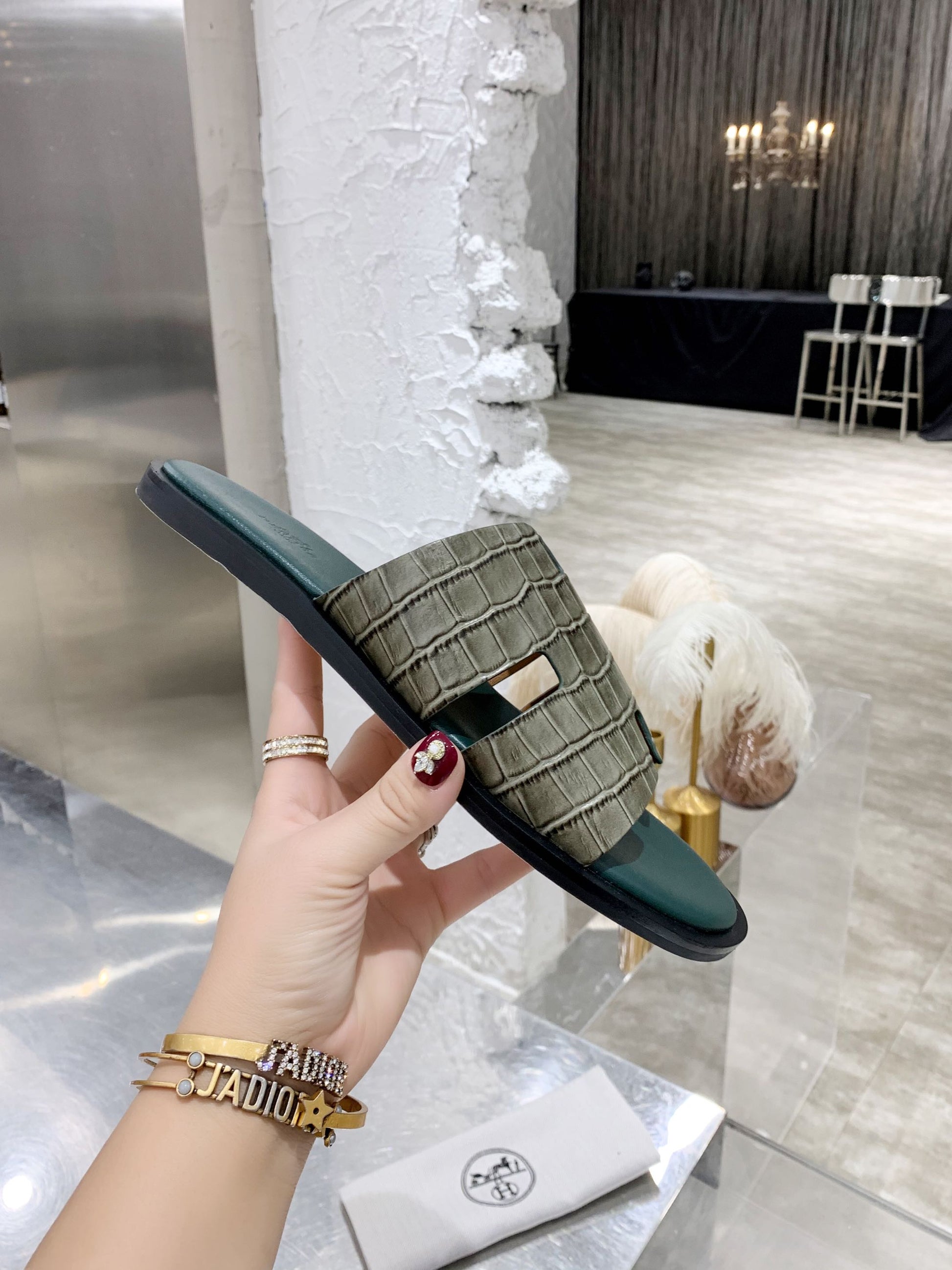 Luxury Shoes - HMS - 820