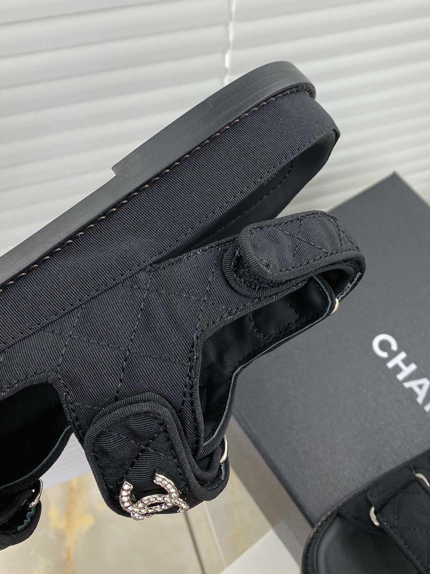 Luxury Shoes Sandals - CHL - 990