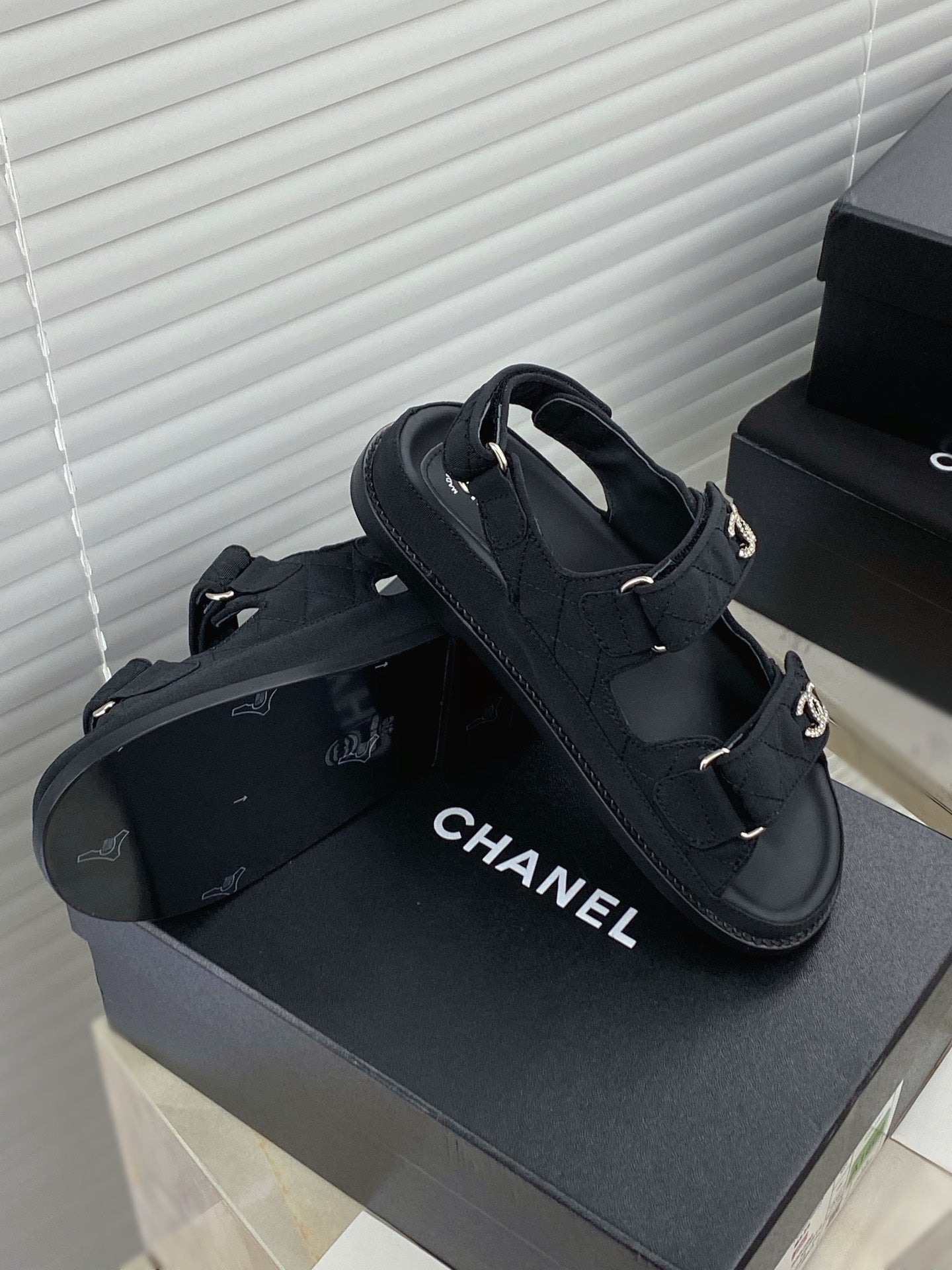 Luxury Shoes Sandals - CHL - 990