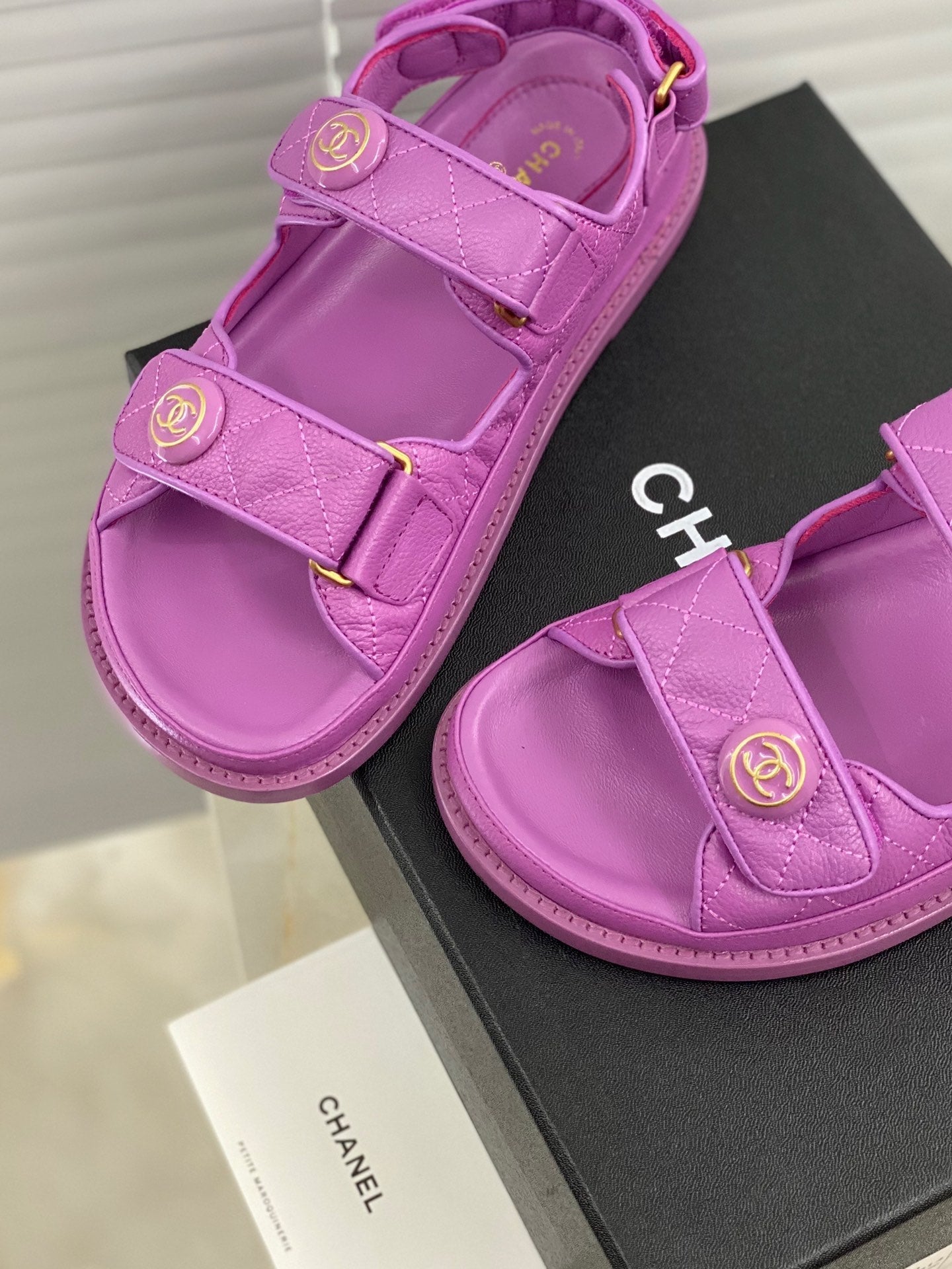 Luxury Shoes Sandals - CHL - 1004
