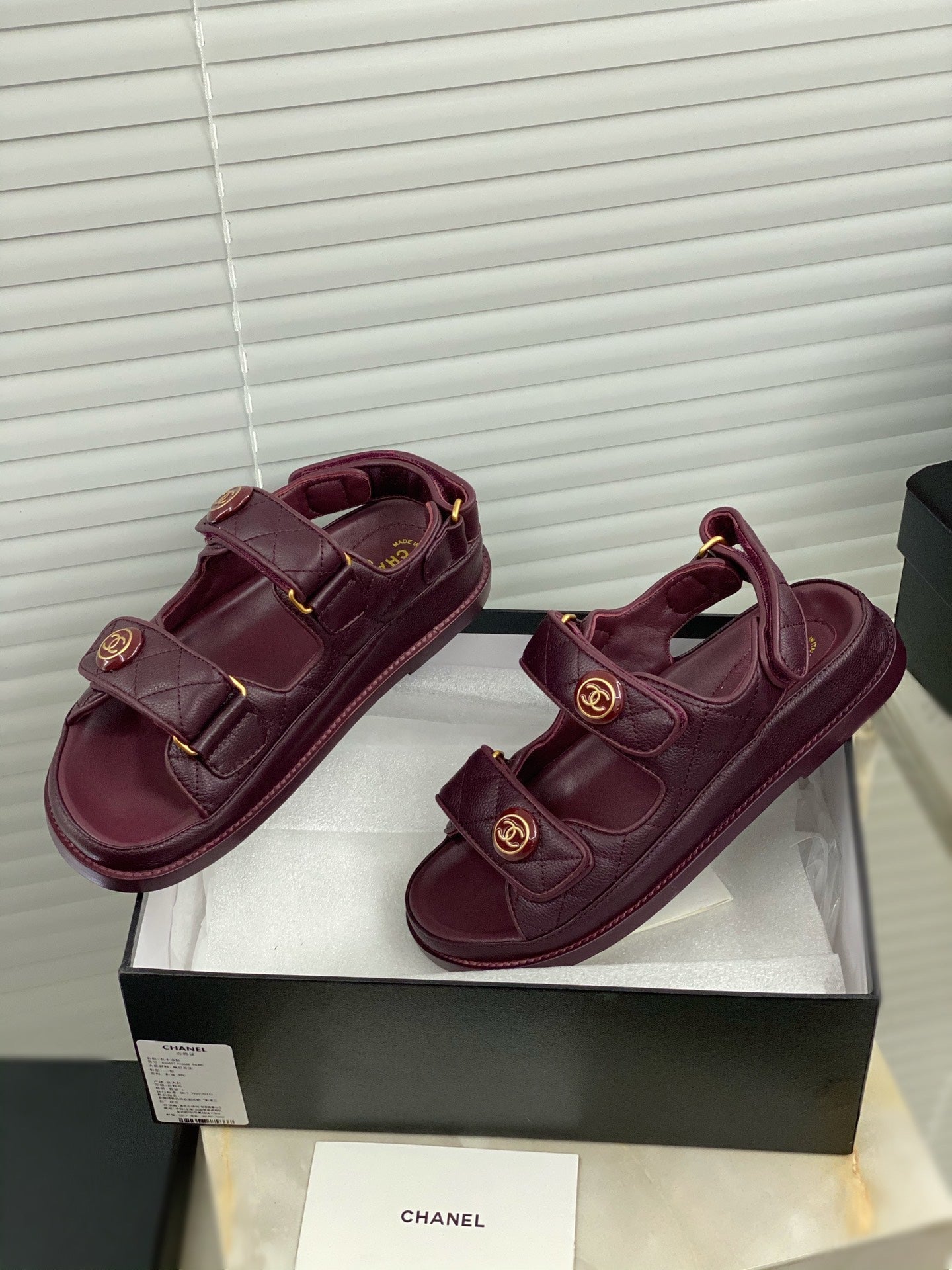 Luxury Shoes Sandals - CHL - 1005