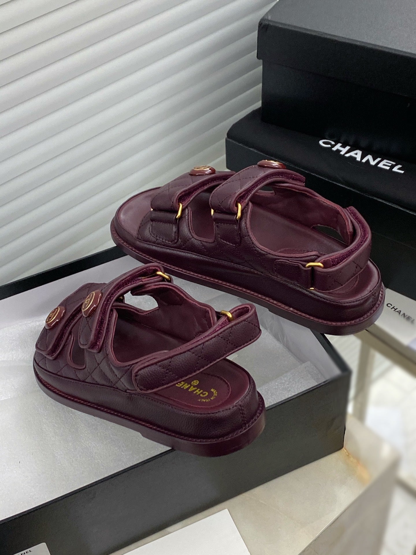 Luxury Shoes Sandals - CHL - 1005