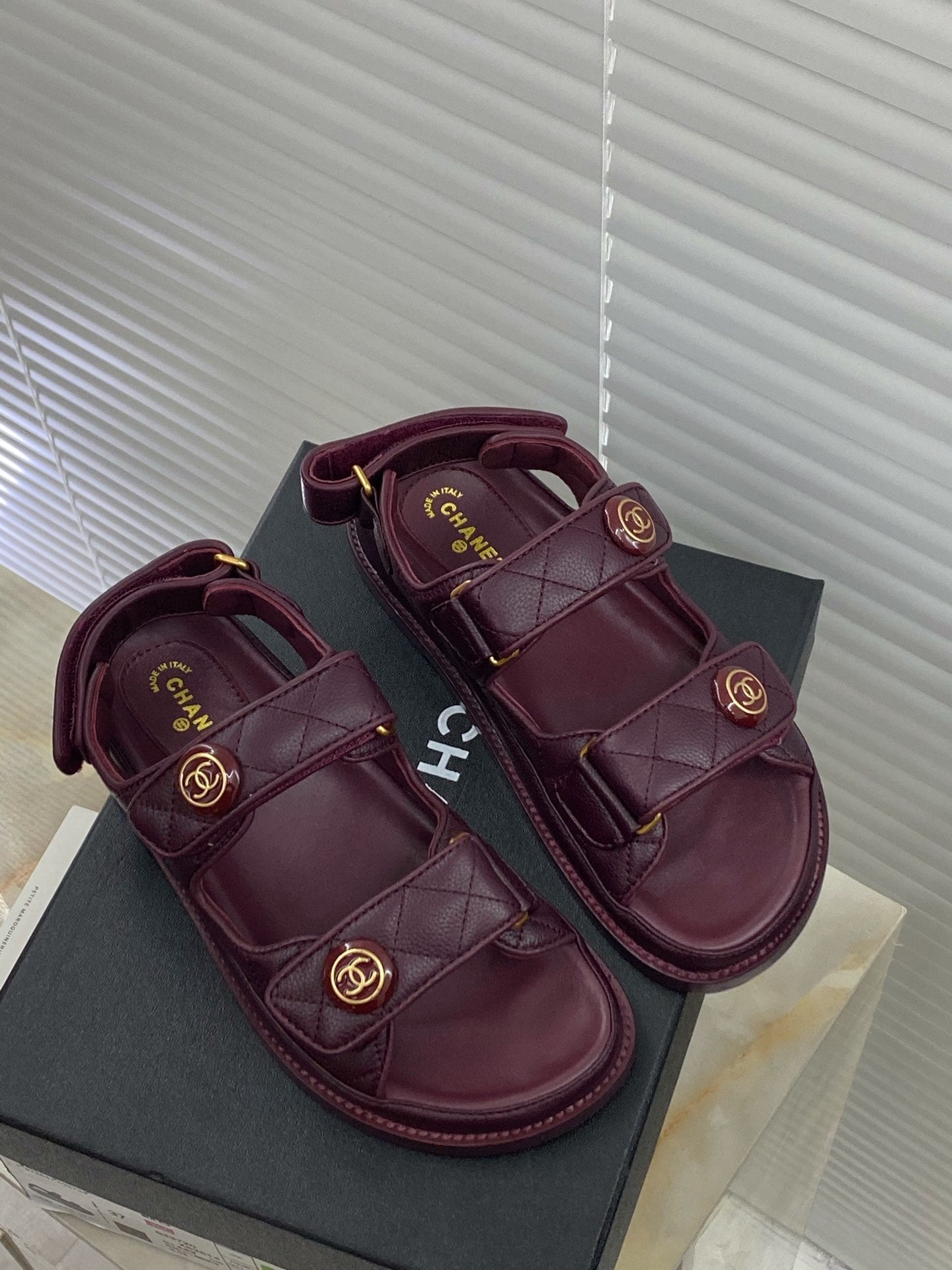 Luxury Shoes Sandals - CHL - 1005