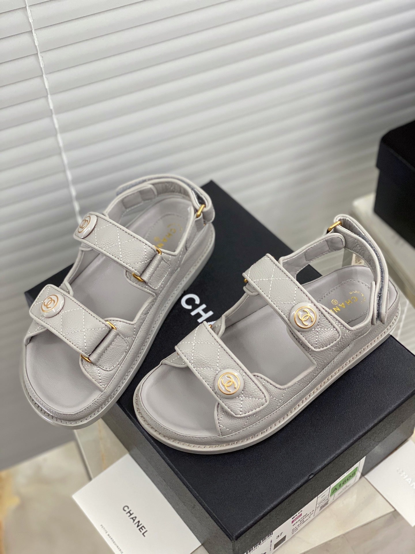 Luxury Shoes Sandals - CHL - 1003