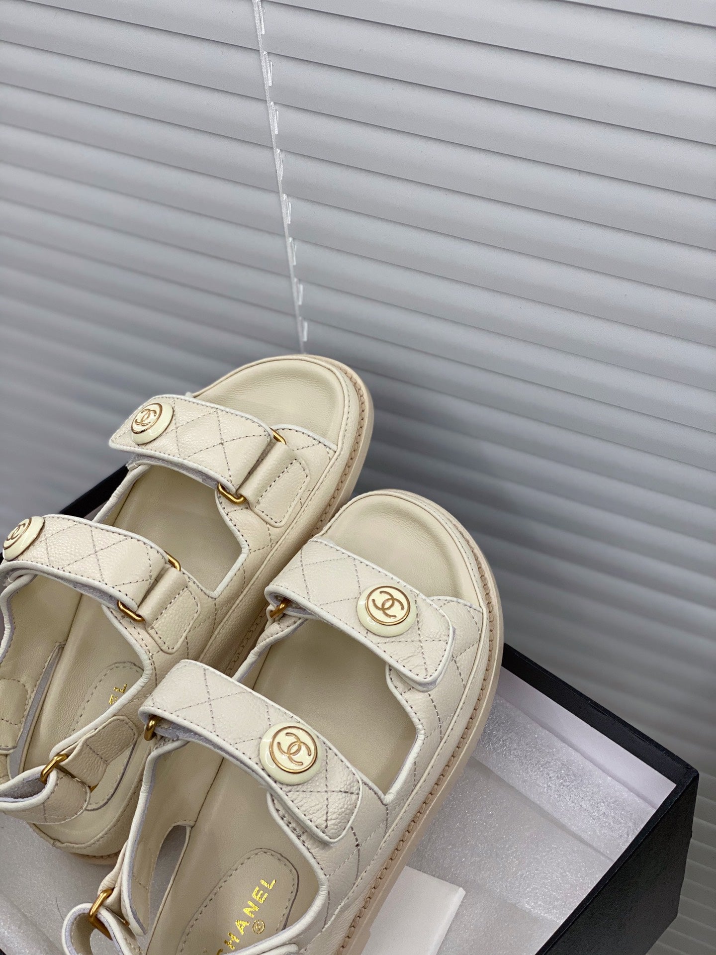 Luxury Shoes Sandals - CHL - 1002