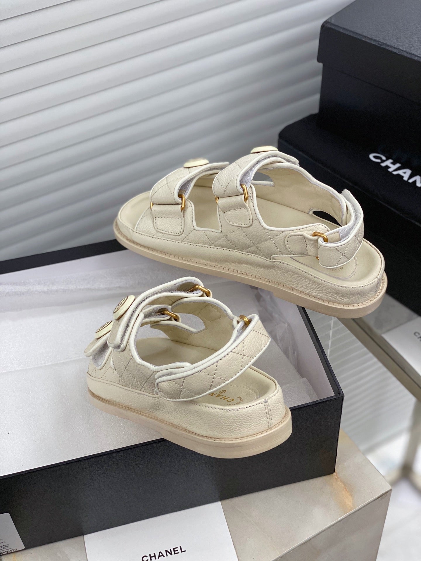 Luxury Shoes Sandals - CHL - 1002