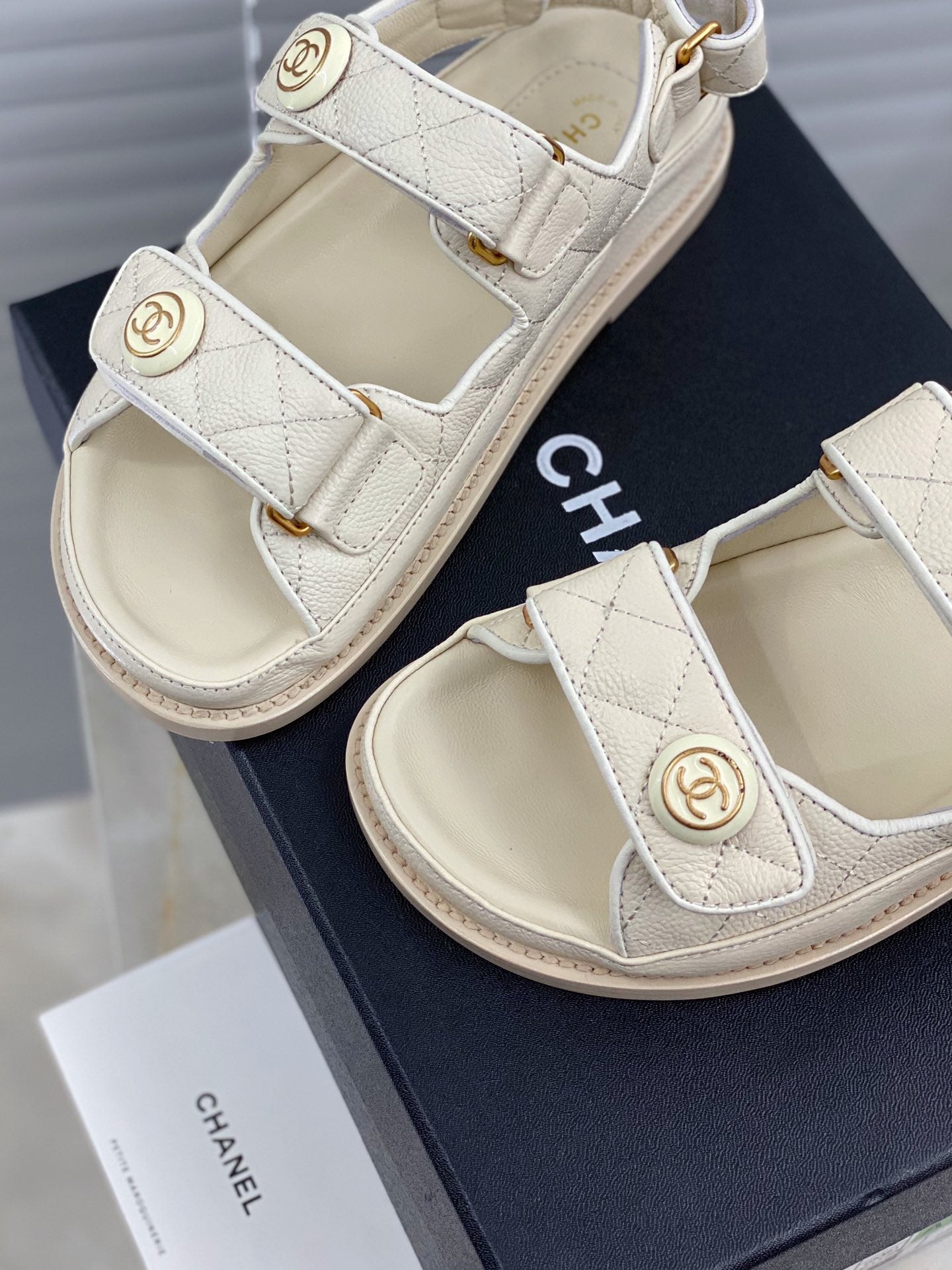 Luxury Shoes Sandals - CHL - 1002