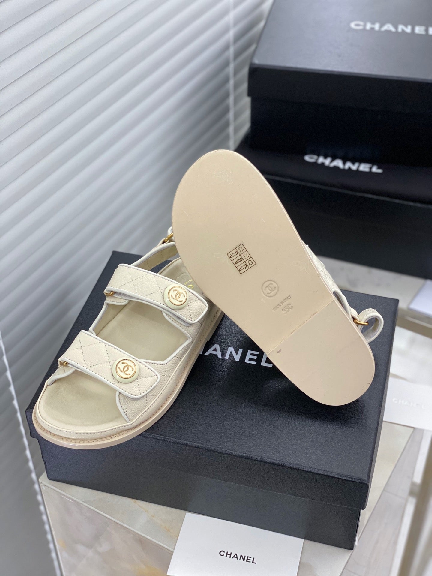 Luxury Shoes Sandals - CHL - 1002