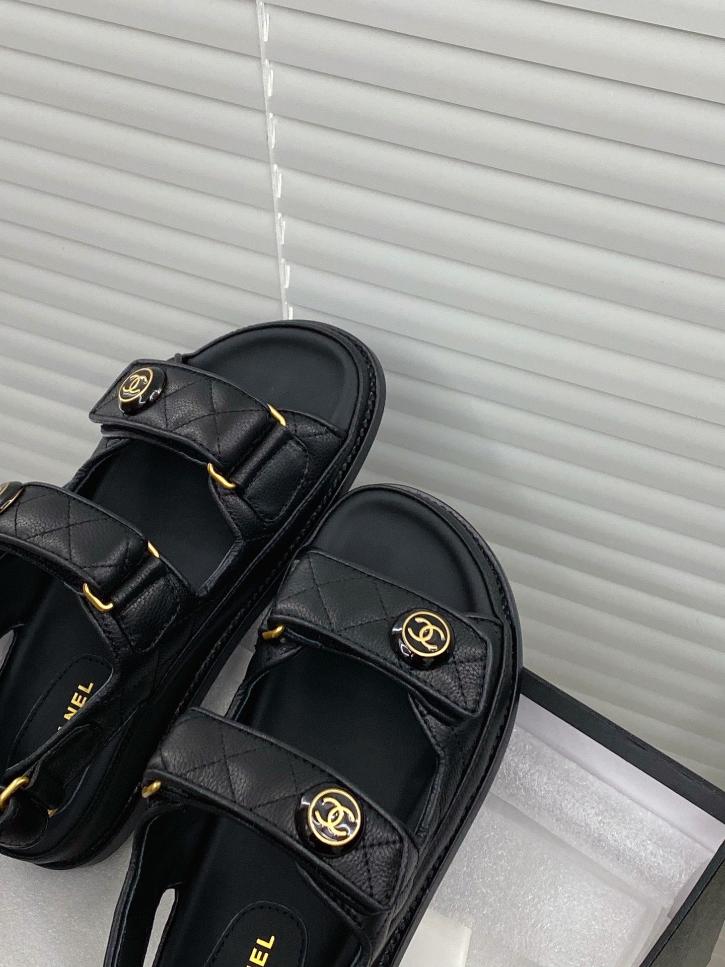 Luxury Shoes Sandals - CHL - 1001