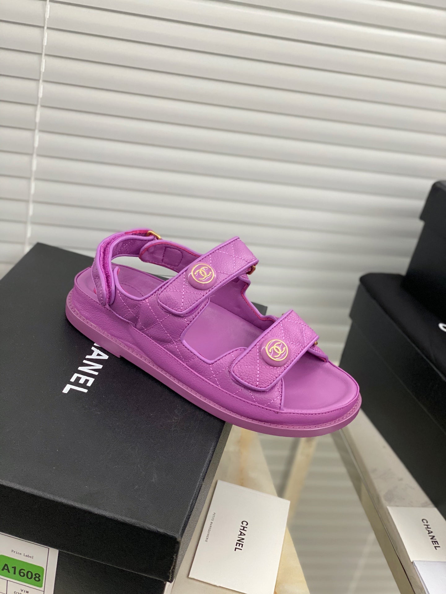 Luxury Shoes Sandals - CHL - 1004