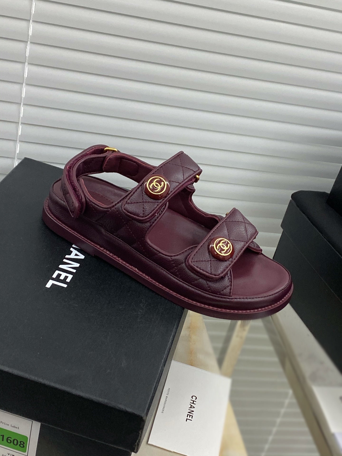 Luxury Shoes Sandals - CHL - 1005