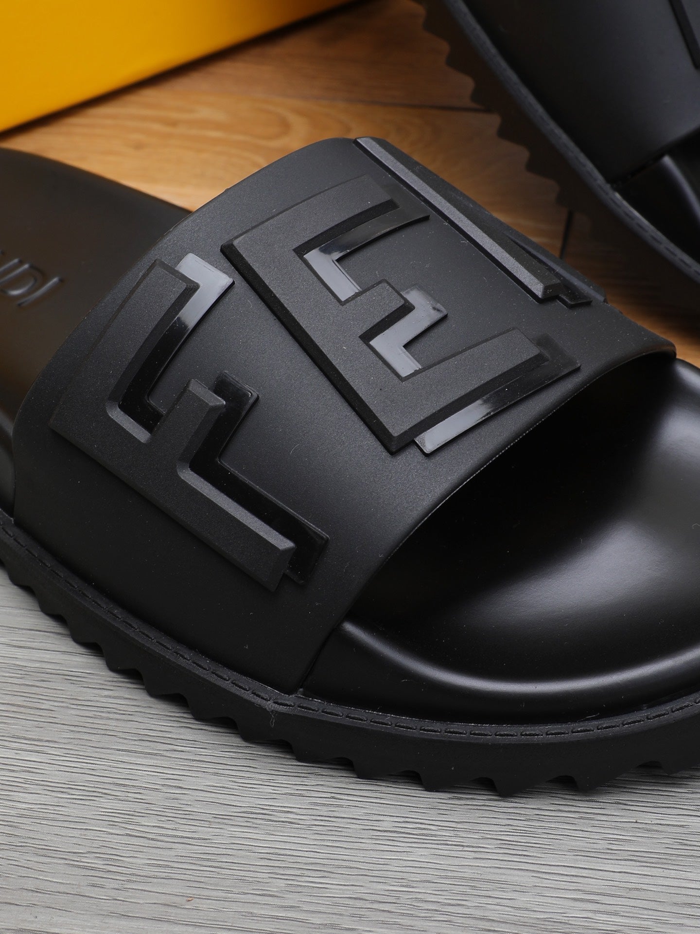 Luxury Shoes - FED - 529