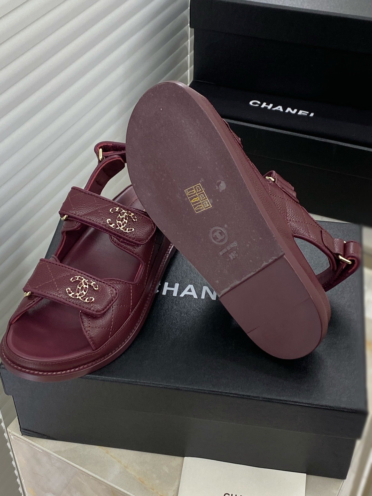 Luxury Shoes Sandals - CHL - 1000