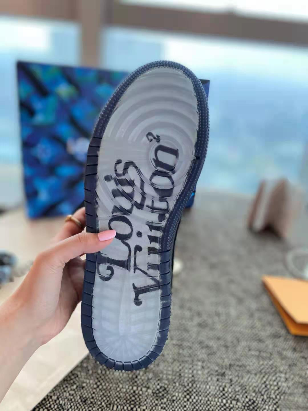 Luxury Shoes - LU-V - 1079