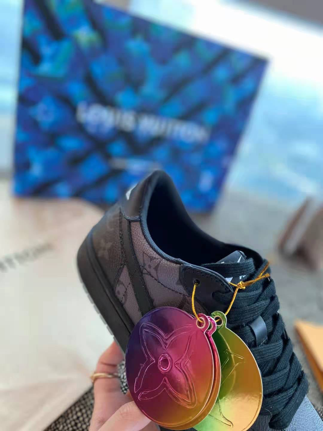 Luxury Shoes - LU-V - 1079