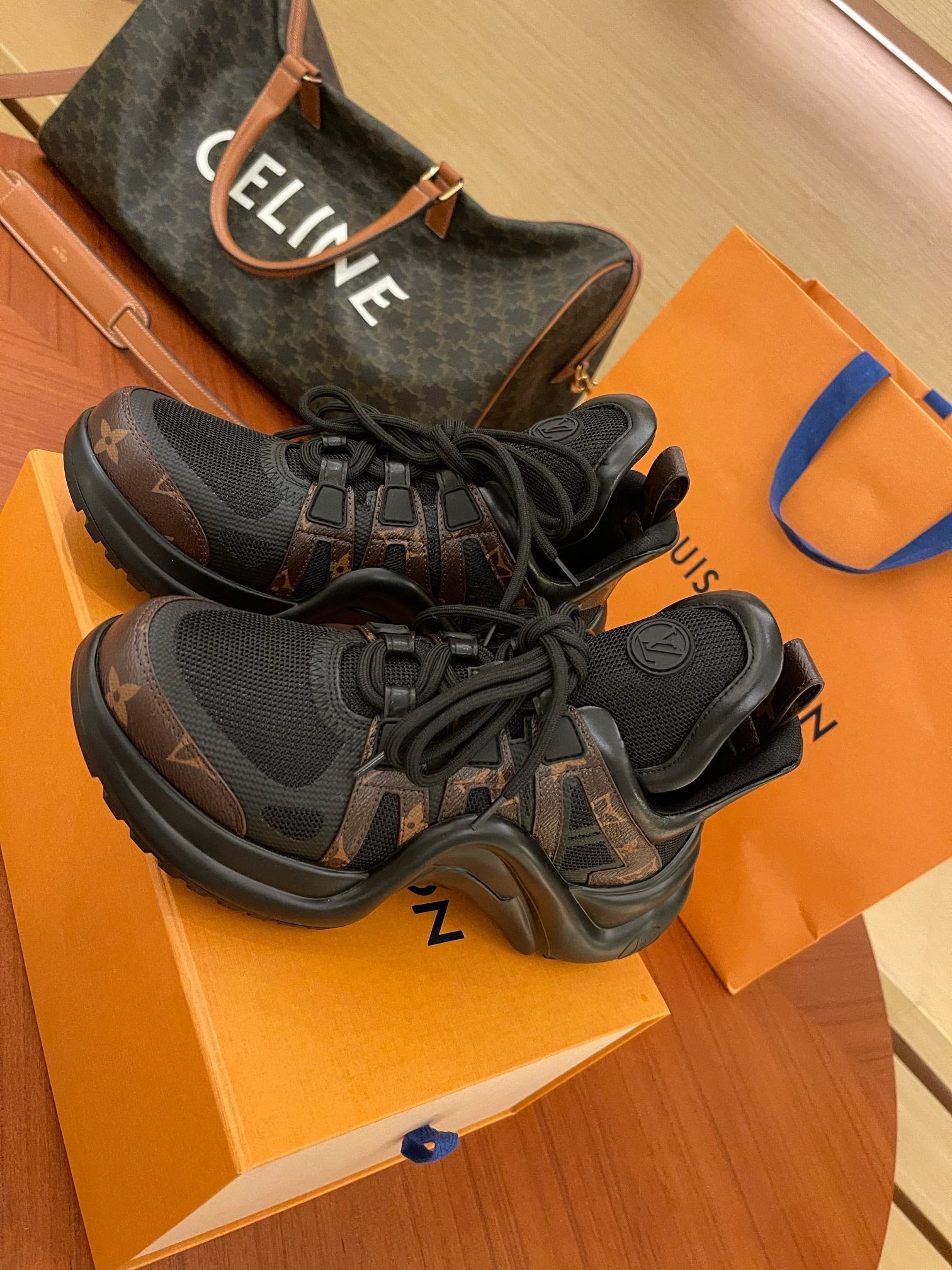 Luxury Shoes - LU-V - 1129