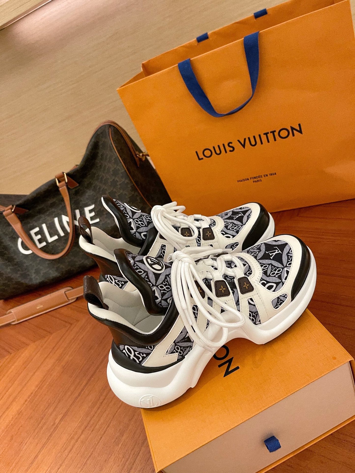 Luxury Shoes - LU-V - 1131