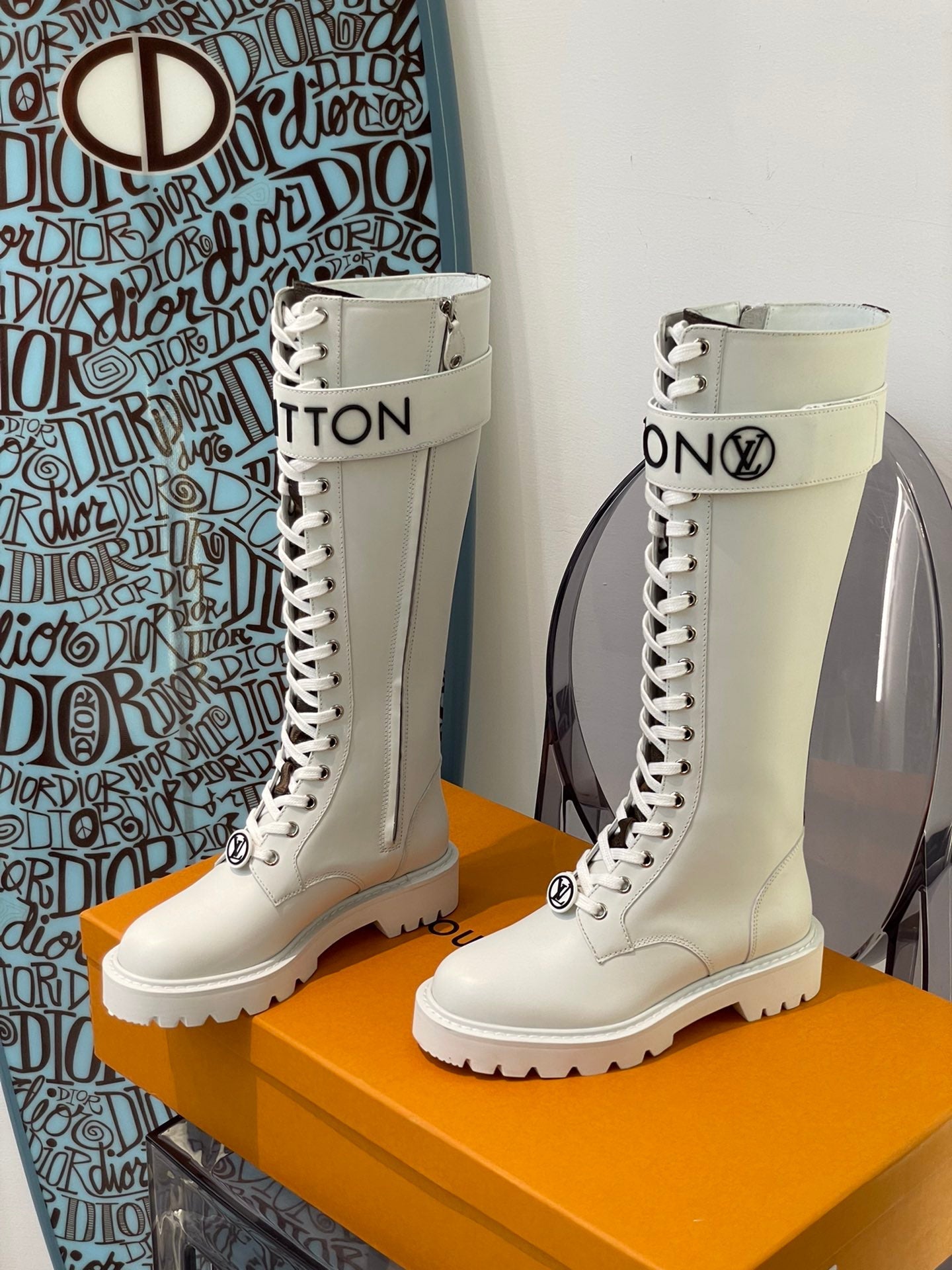 Luxury Shoes - LU-V - 550