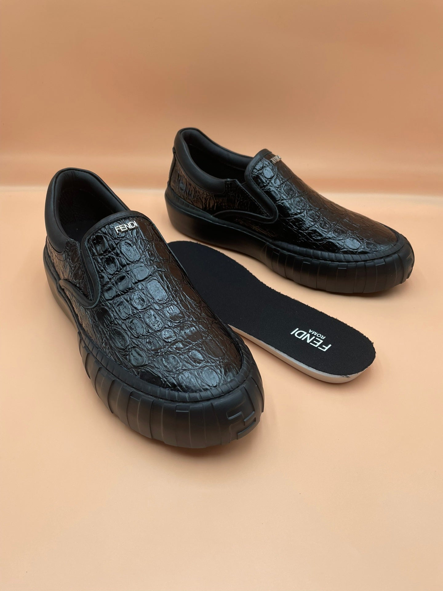 Luxury Shoes - FED - 640