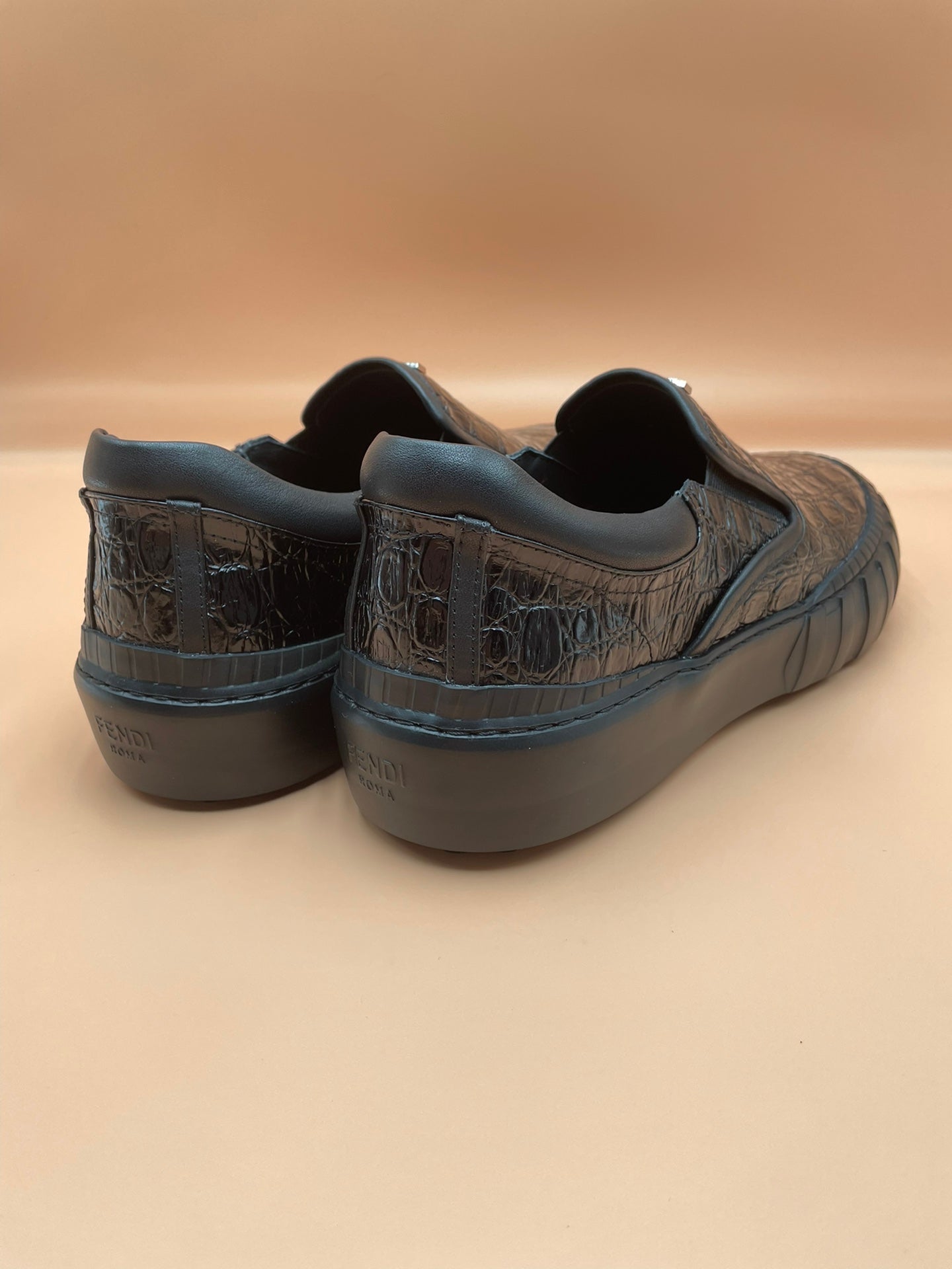 Luxury Shoes - FED - 640