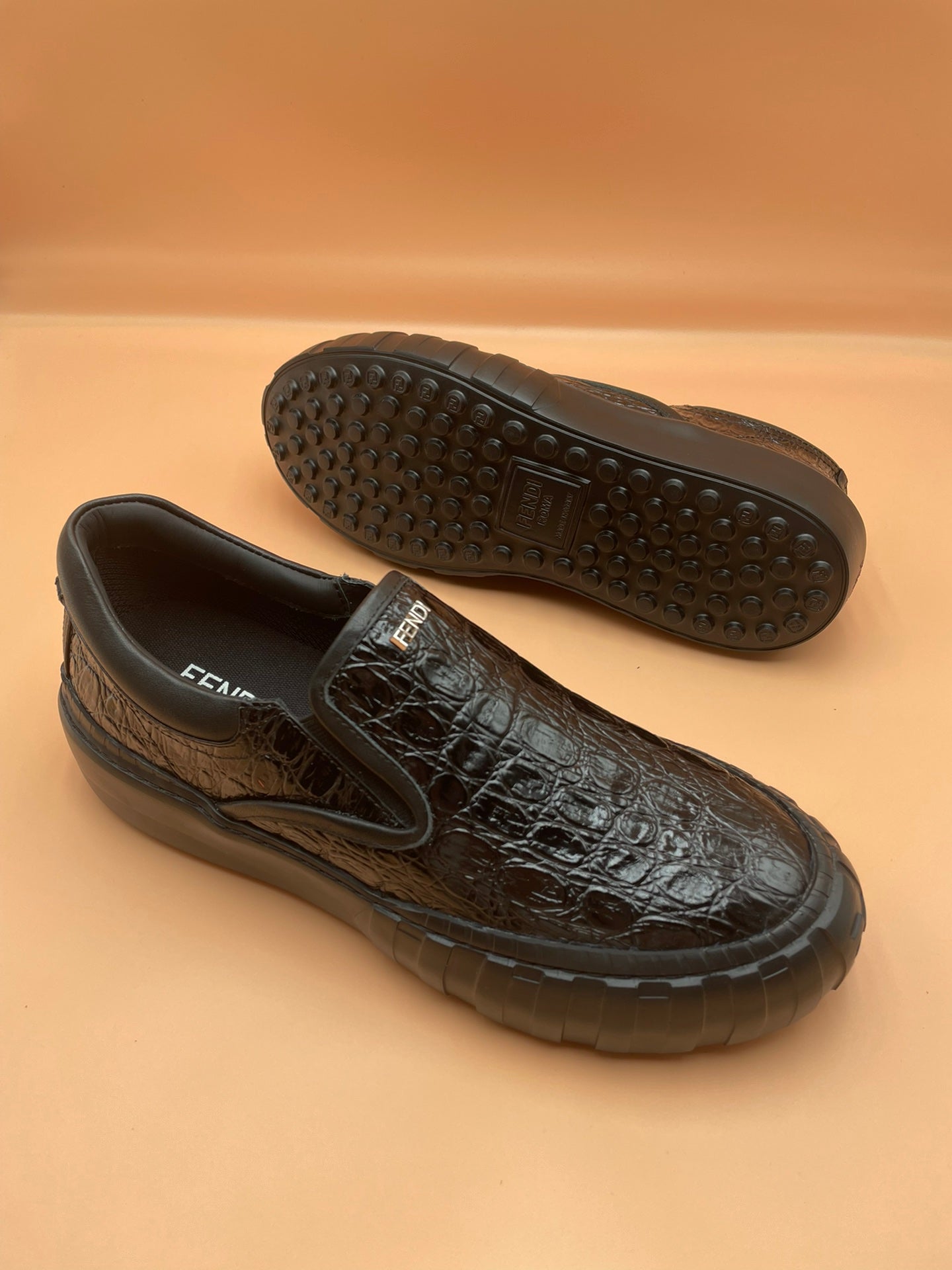 Luxury Shoes - FED - 640