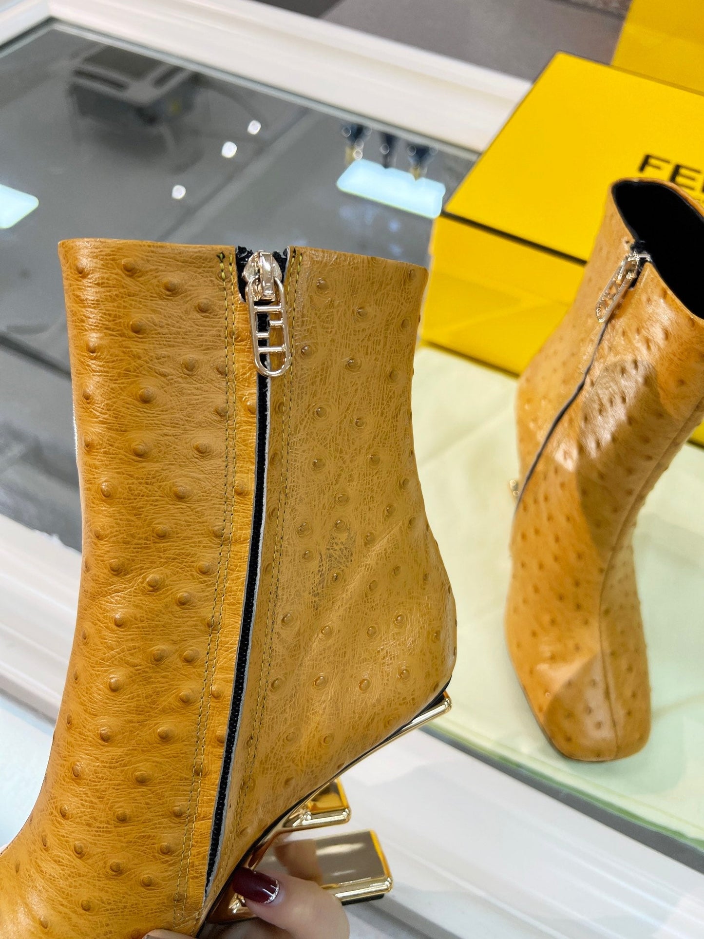 Luxury Shoes - FED - 707