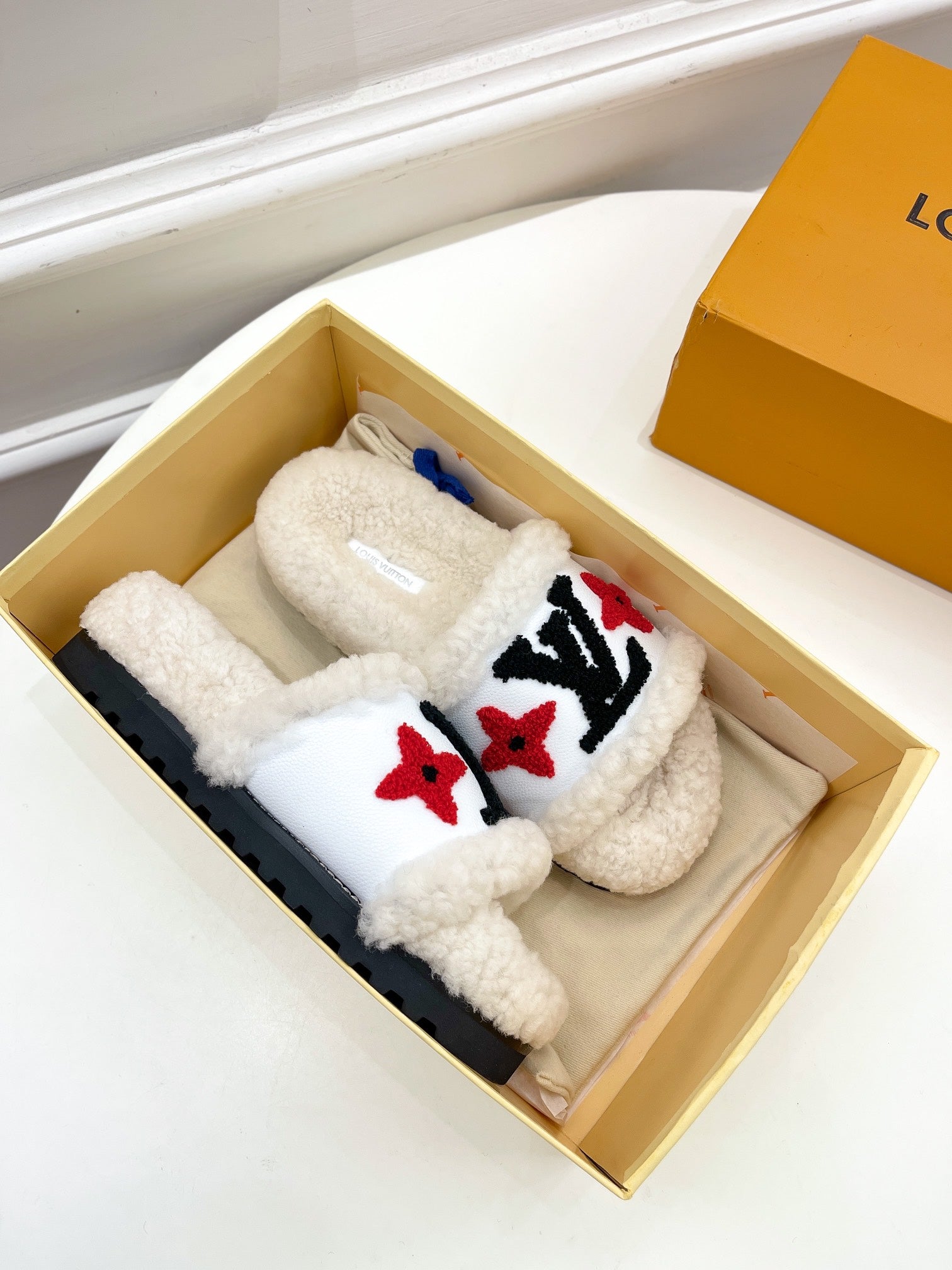 Luxury Shoes - LU-V - 418