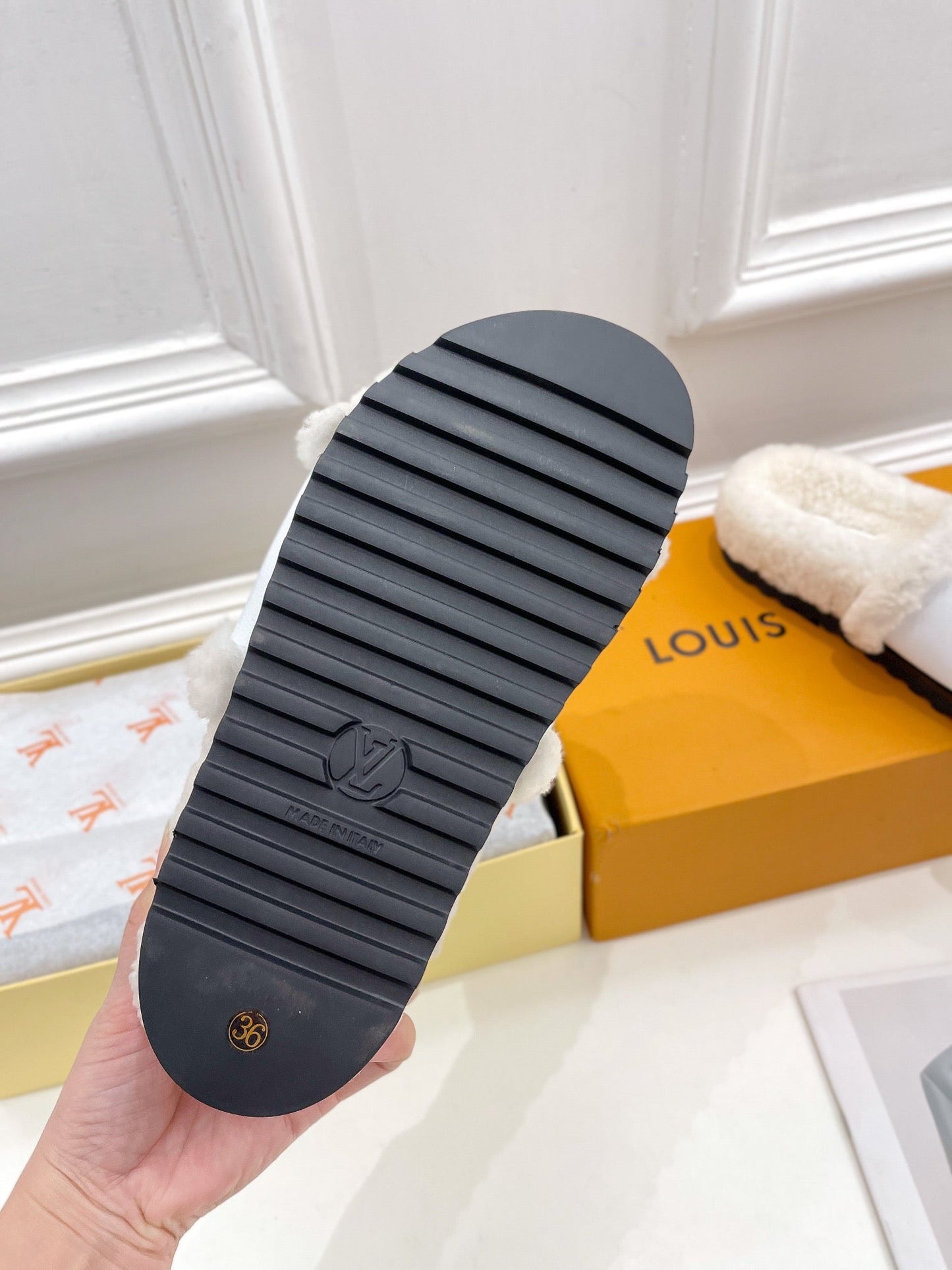 Luxury Shoes - LU-V - 418