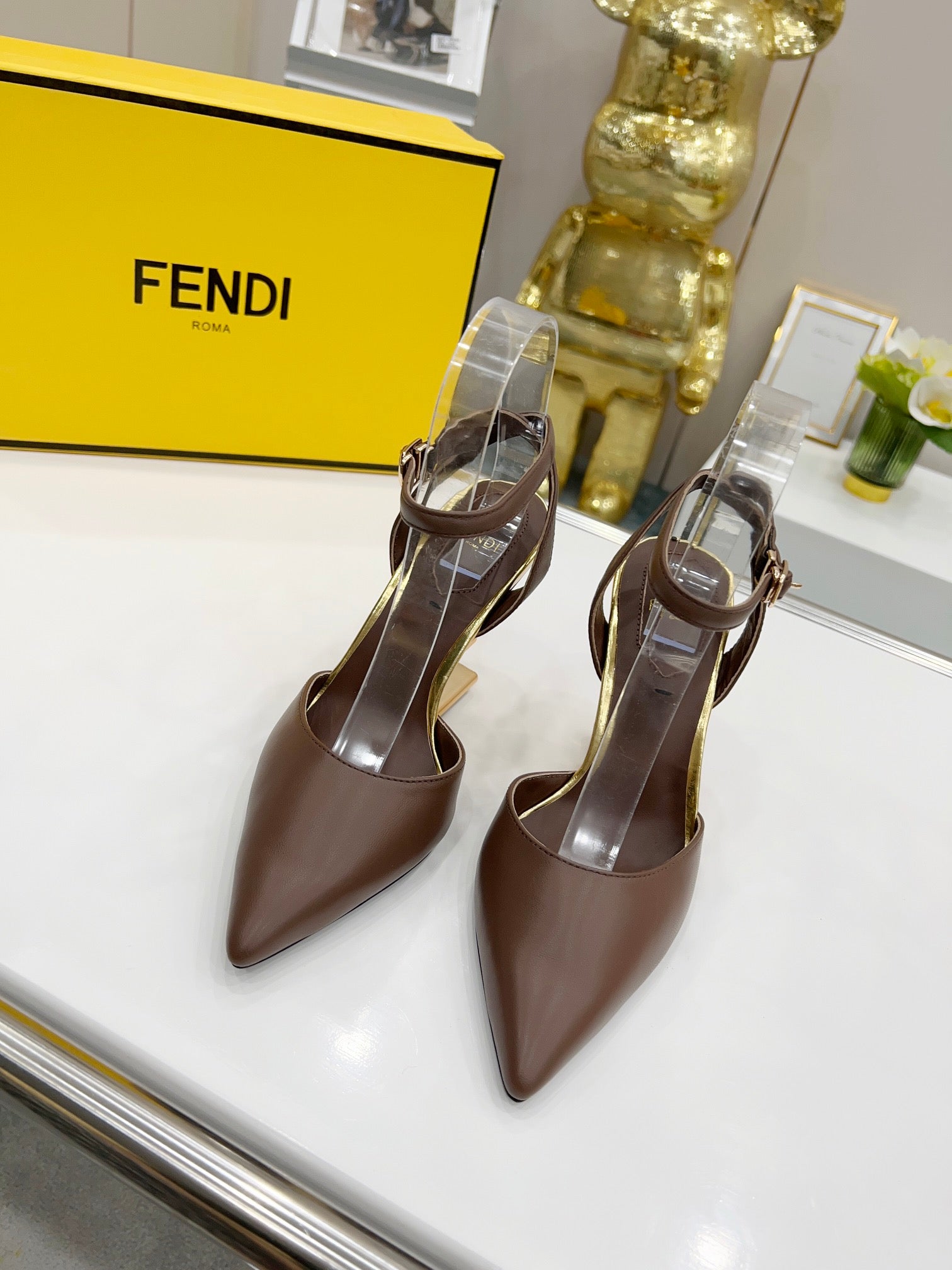 Luxury Shoes - FED - 692