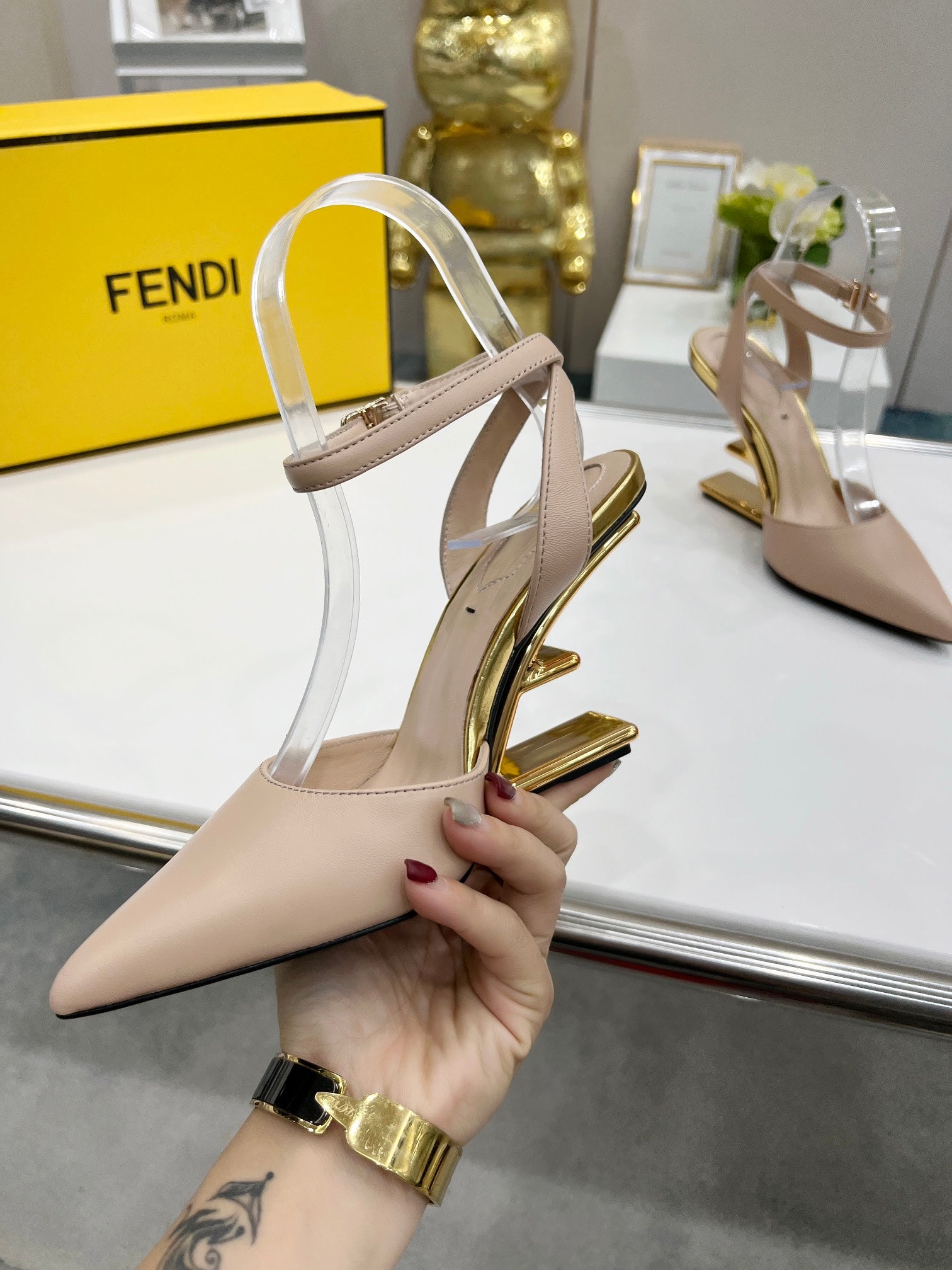 Luxury Shoes - FED - 691