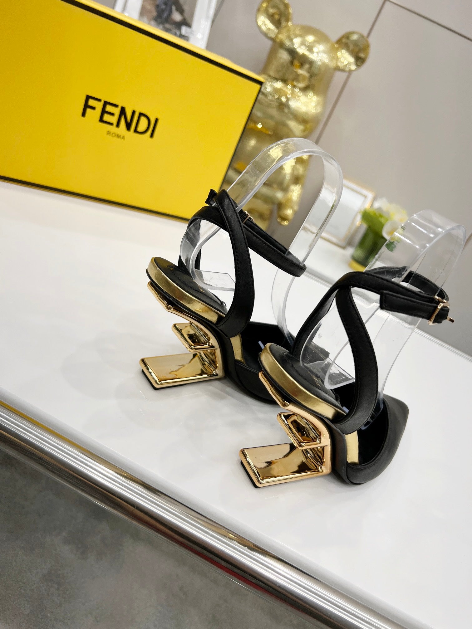 Luxury Shoes - FED - 690