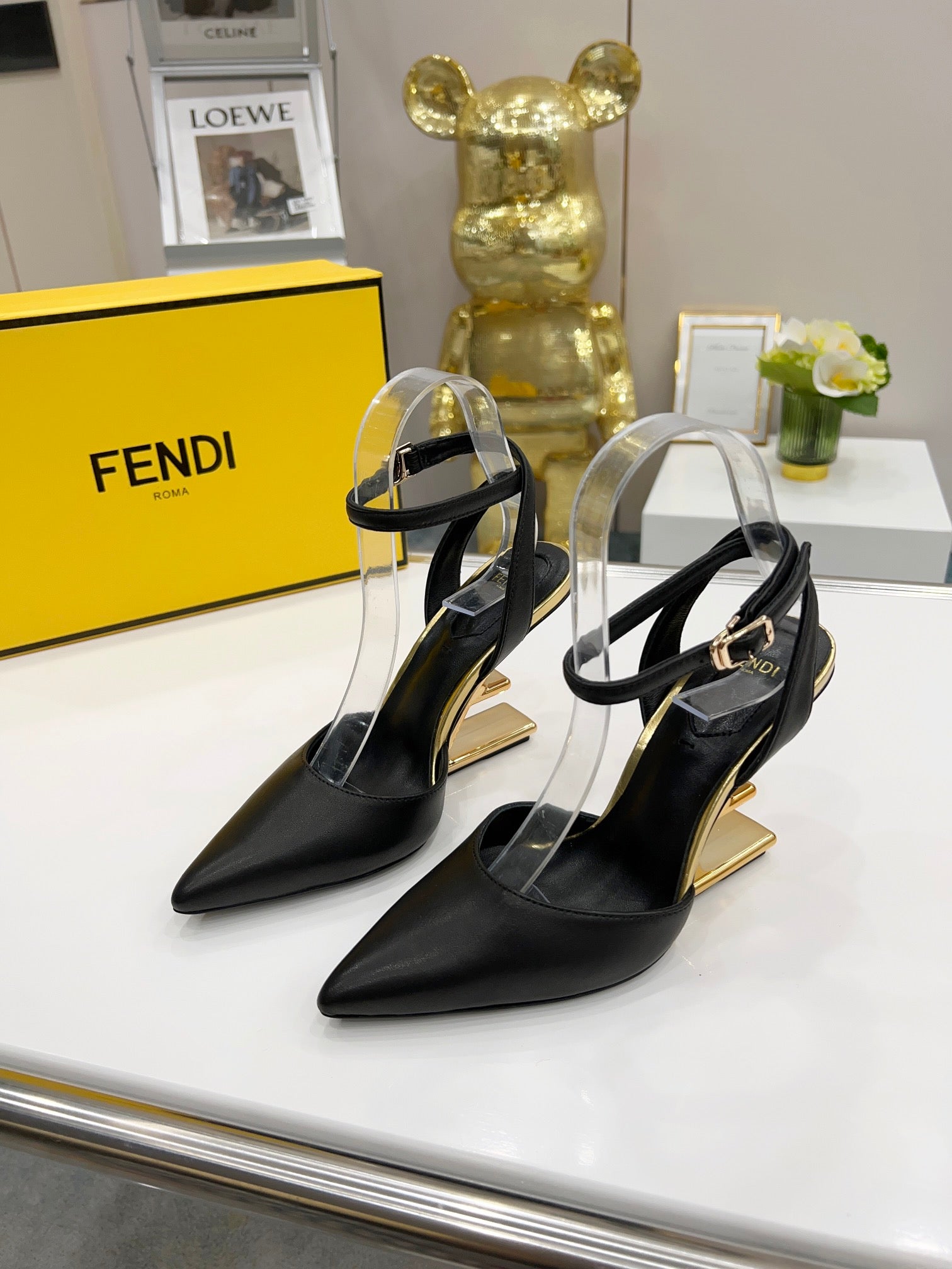 Luxury Shoes - FED - 690