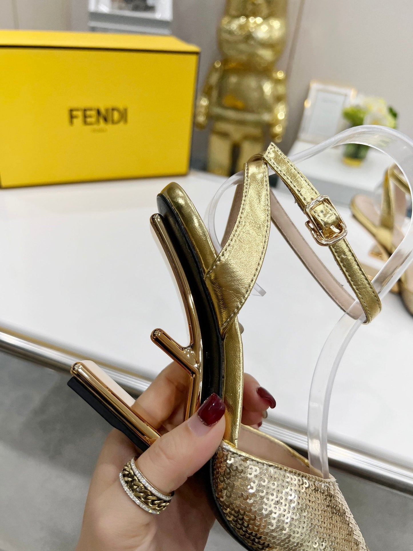 Luxury Shoes - FED - 694