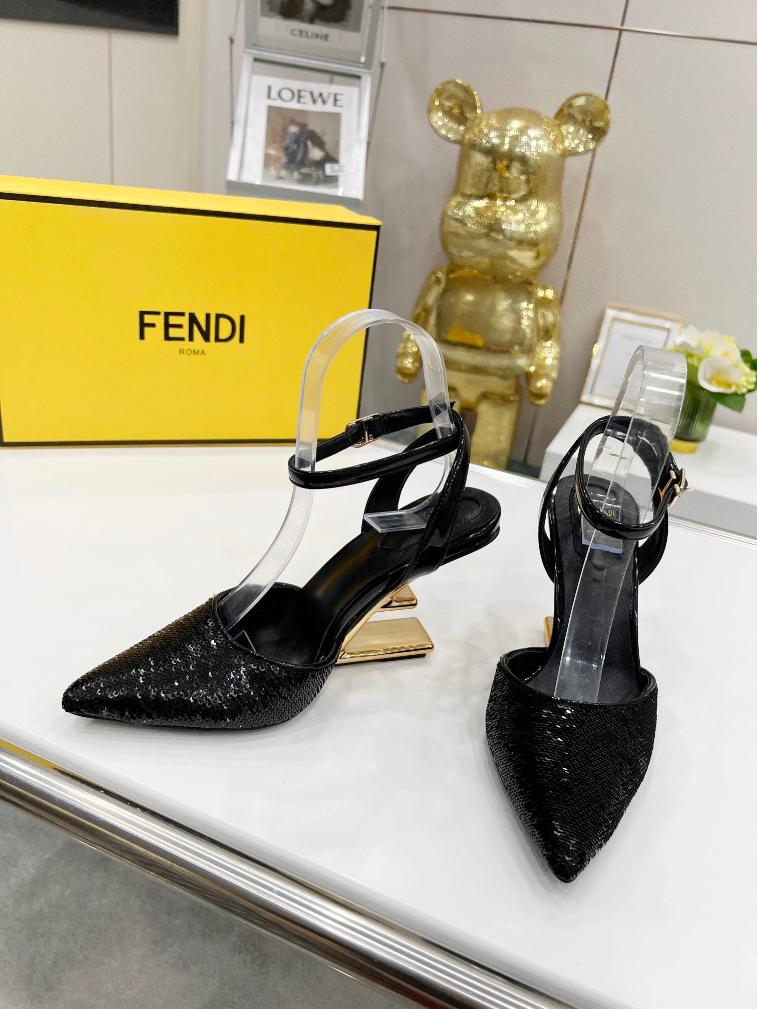 Luxury Shoes - FED - 693