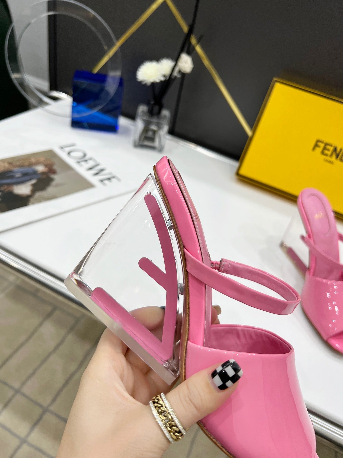 Luxury Shoes - FED - 682