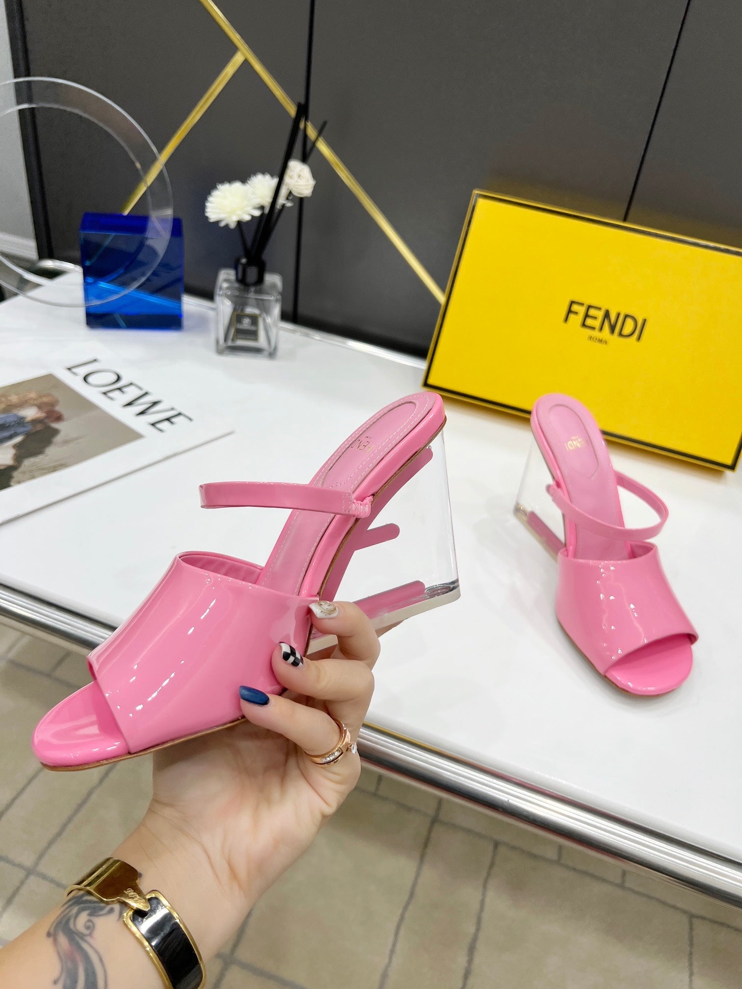 Luxury Shoes - FED - 682