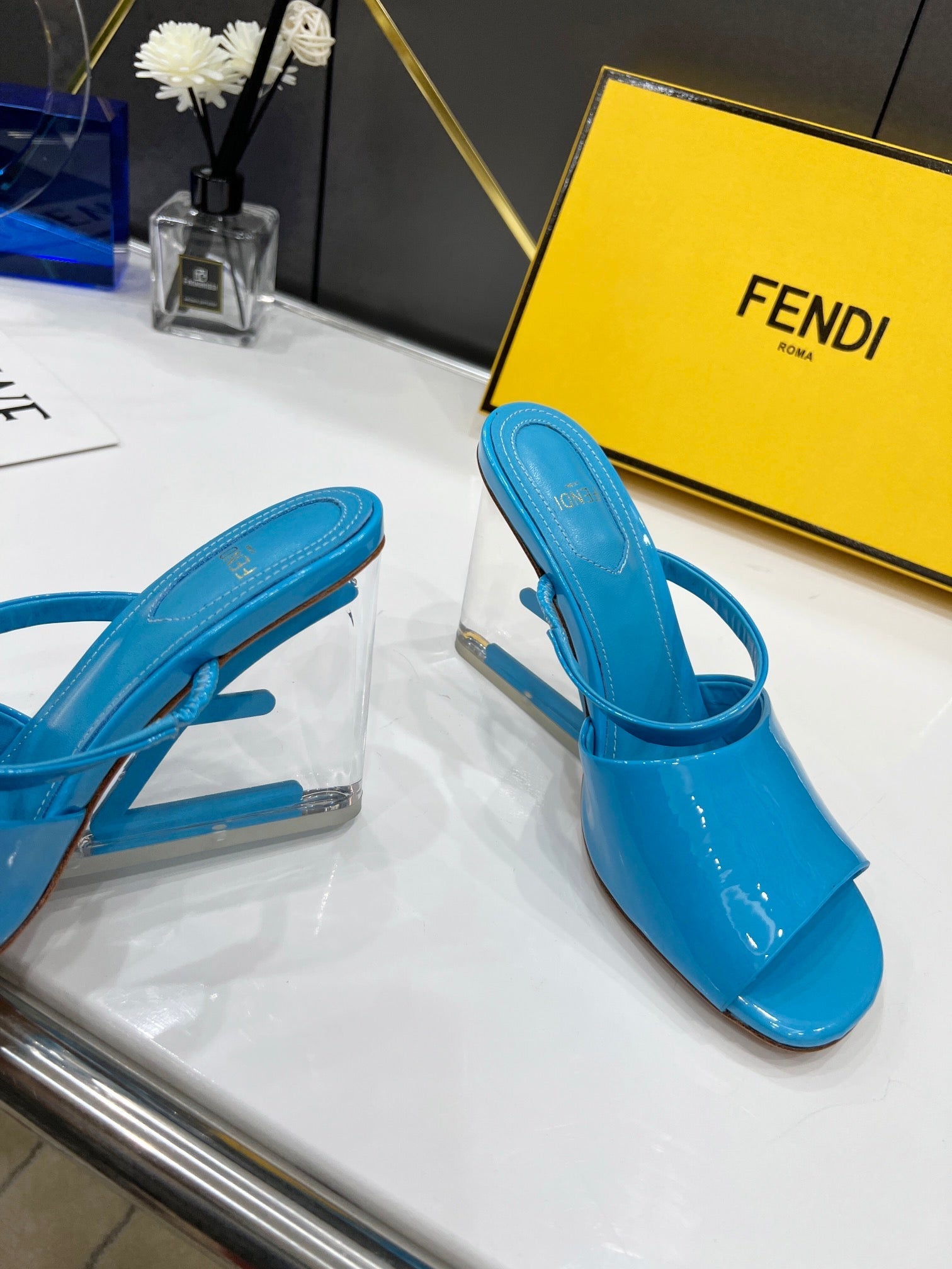 Luxury Shoes - FED - 683