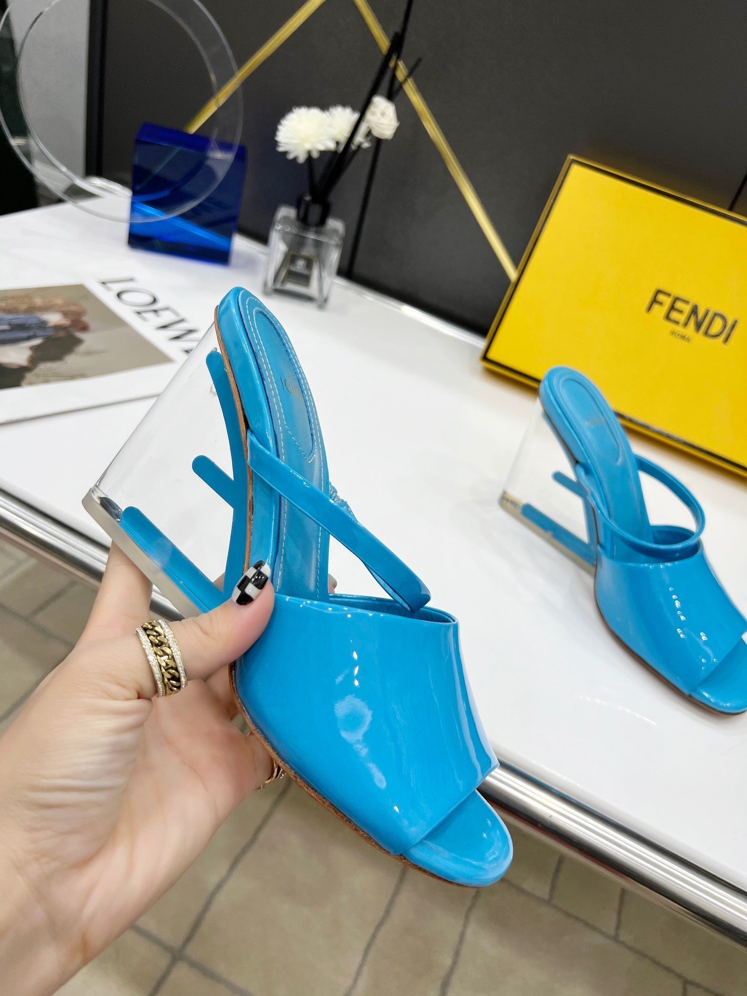 Luxury Shoes - FED - 683