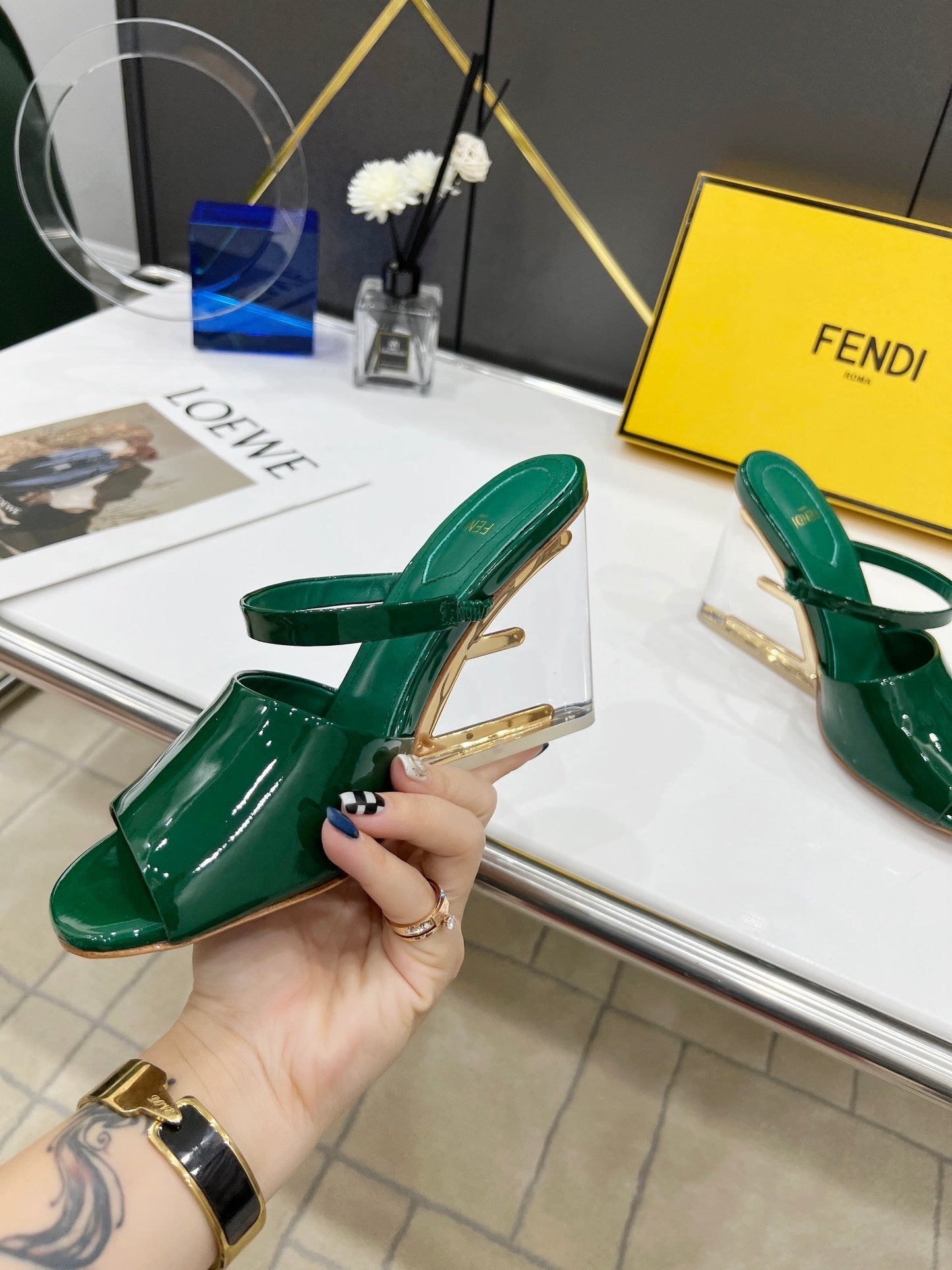 Luxury Shoes - FED - 684