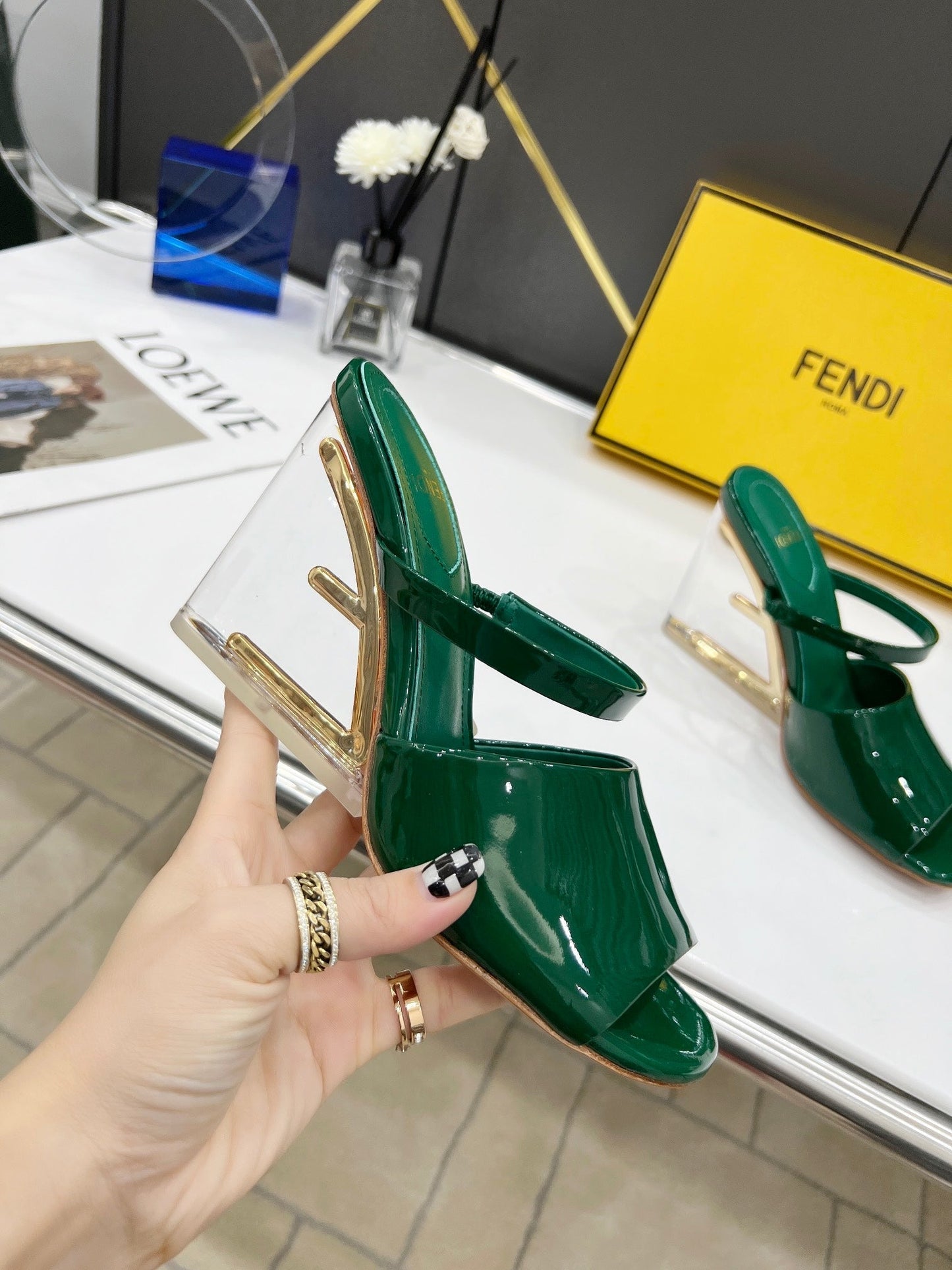 Luxury Shoes - FED - 684