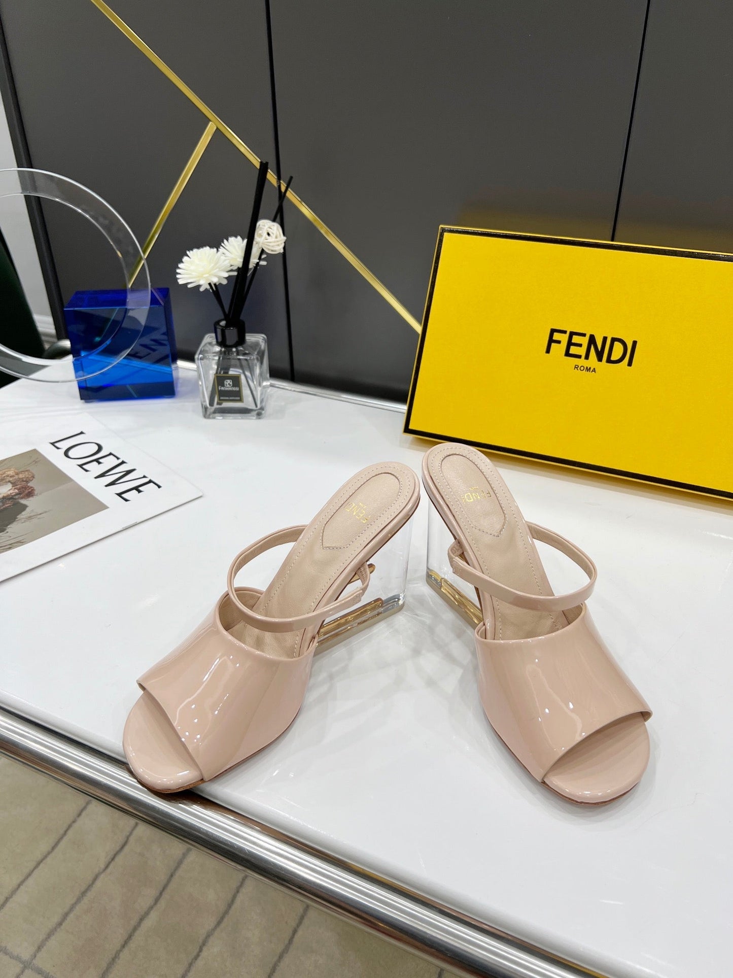 Luxury Shoes - FED - 687