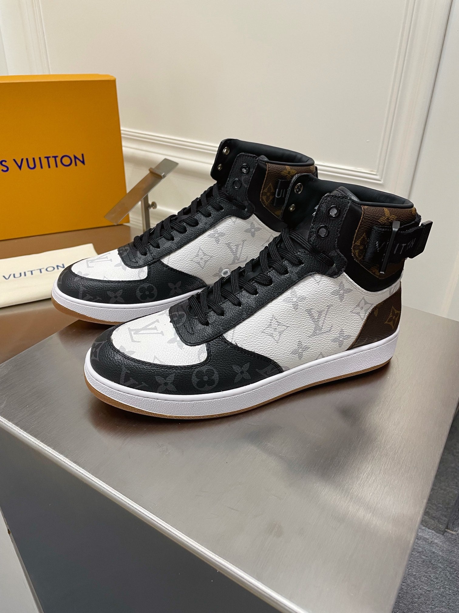 Luxury Shoes - LU-V - 1151