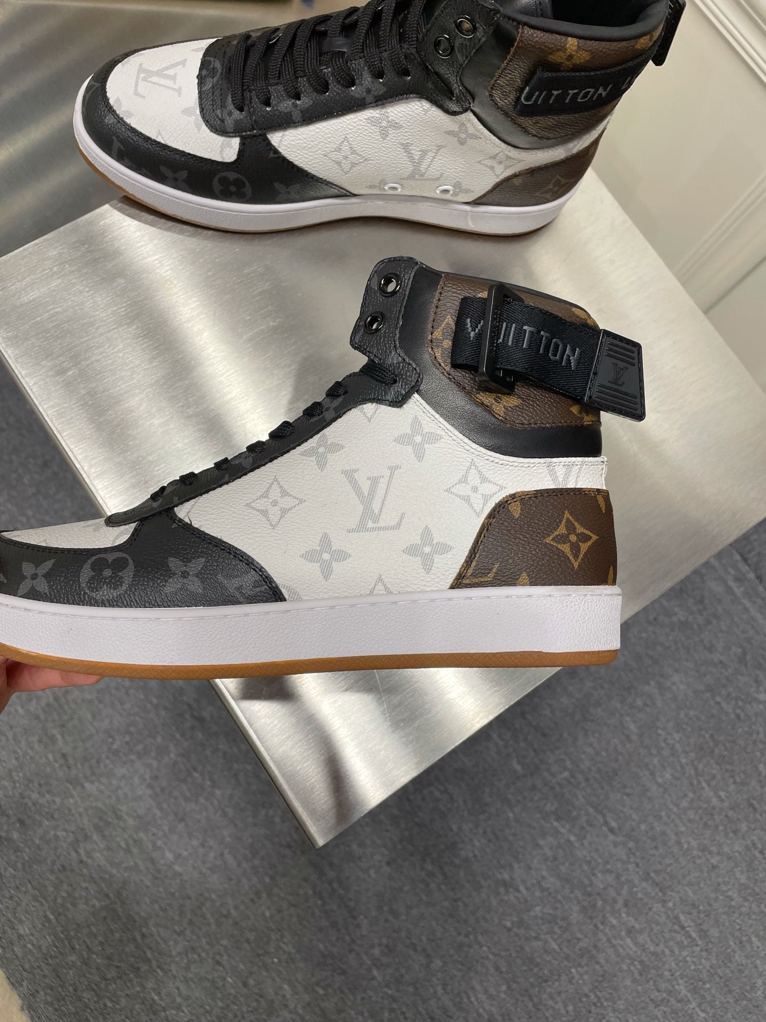 Luxury Shoes - LU-V - 1151